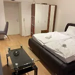 Lovely 1Br Apt 15 Min To Center - Prime Location